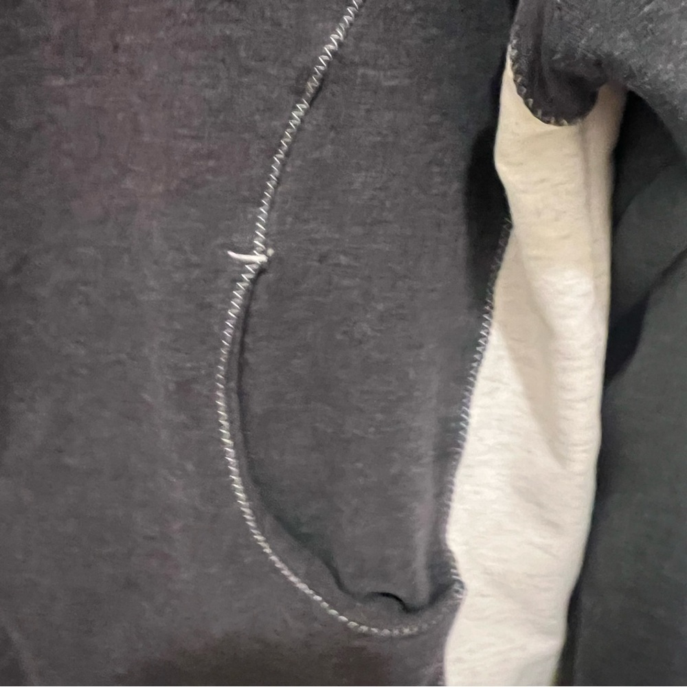 Women's Straight Down Gray and White Jacket Large Golf - Picture 3 of 5